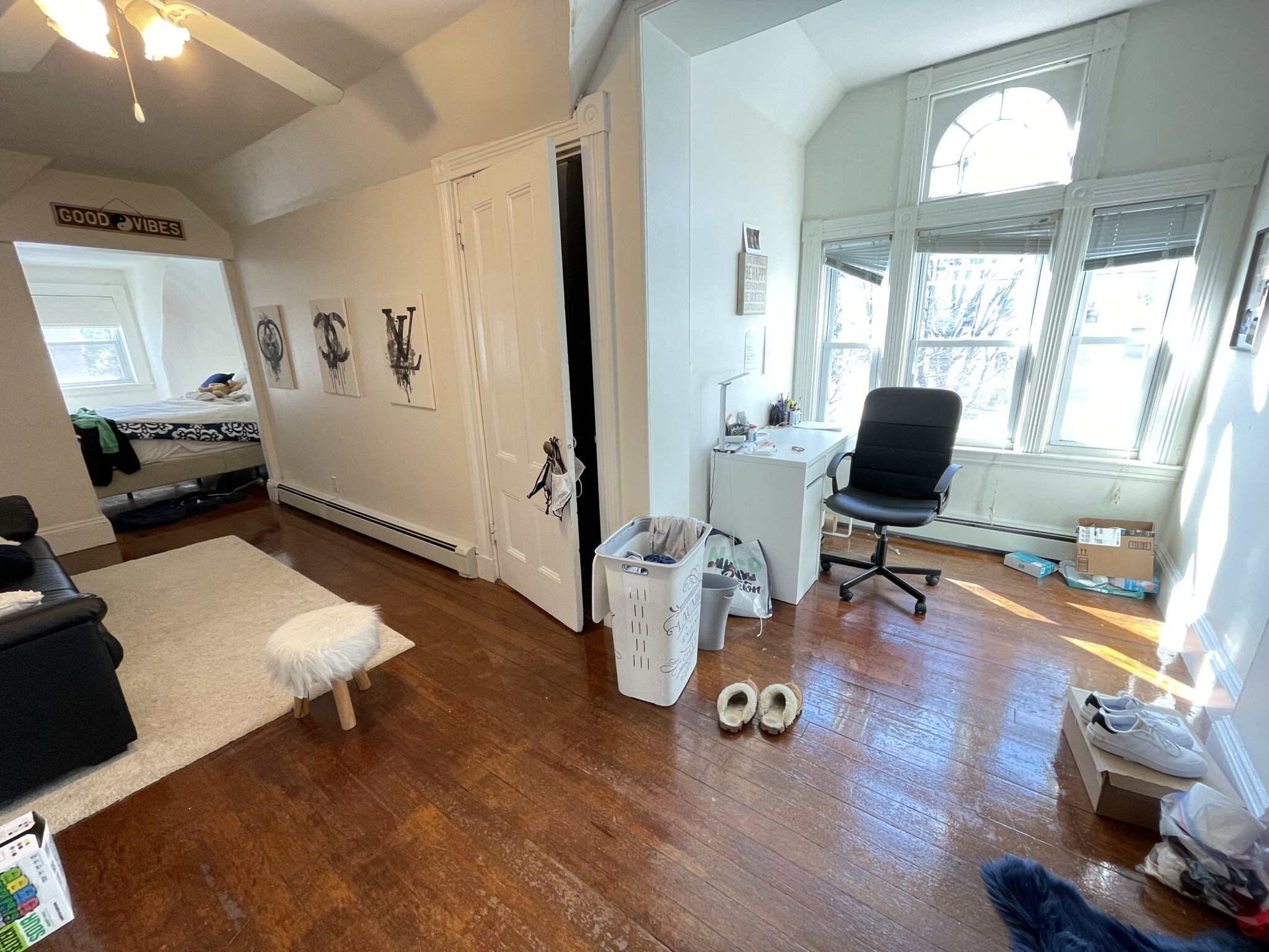 2 bed, 1 bath apartment for rent at 139 Winthrop Rd Unit 3, Washington Square — photo 4 of 16