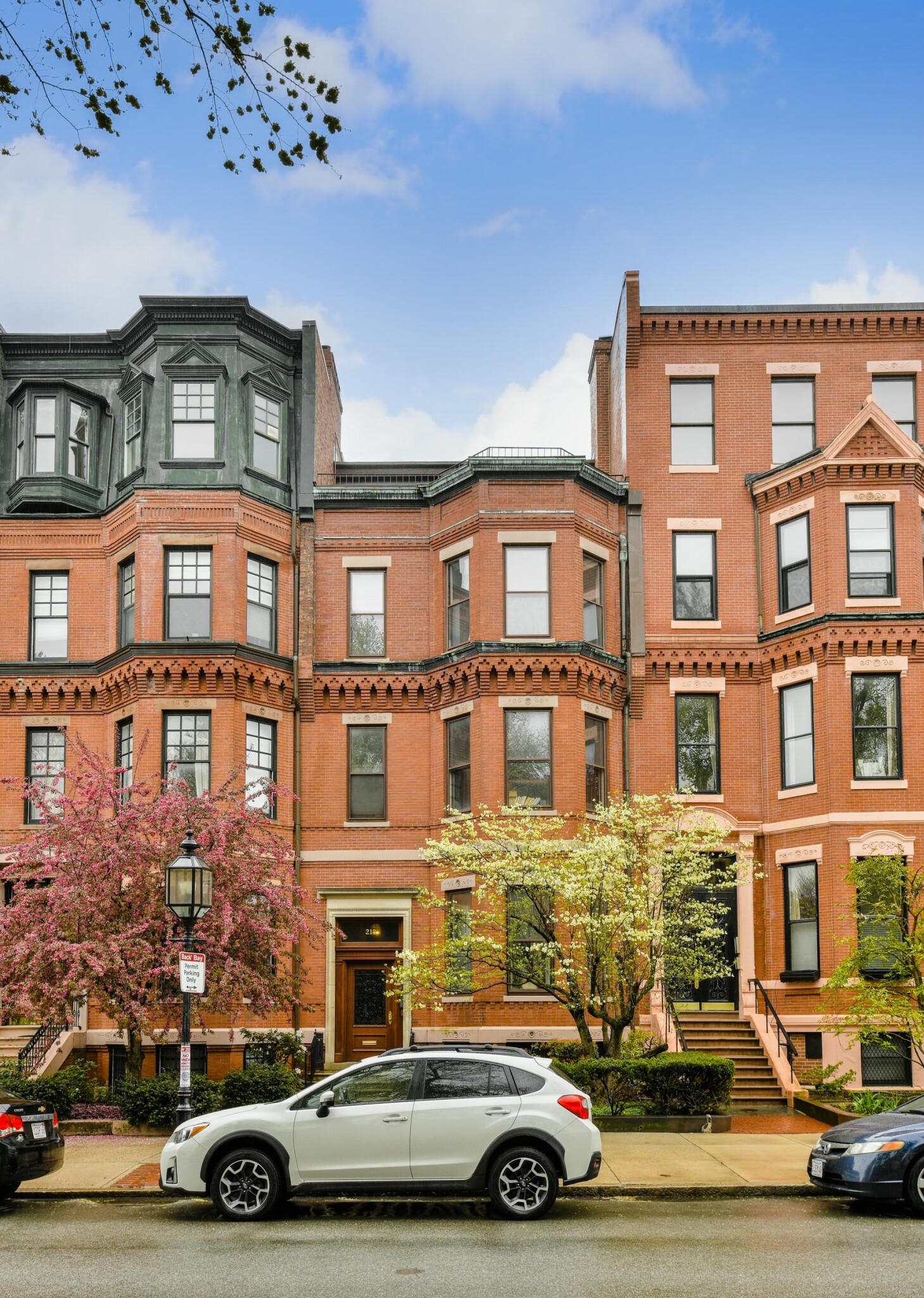 218 Commonwealth Ave, Back Bay
