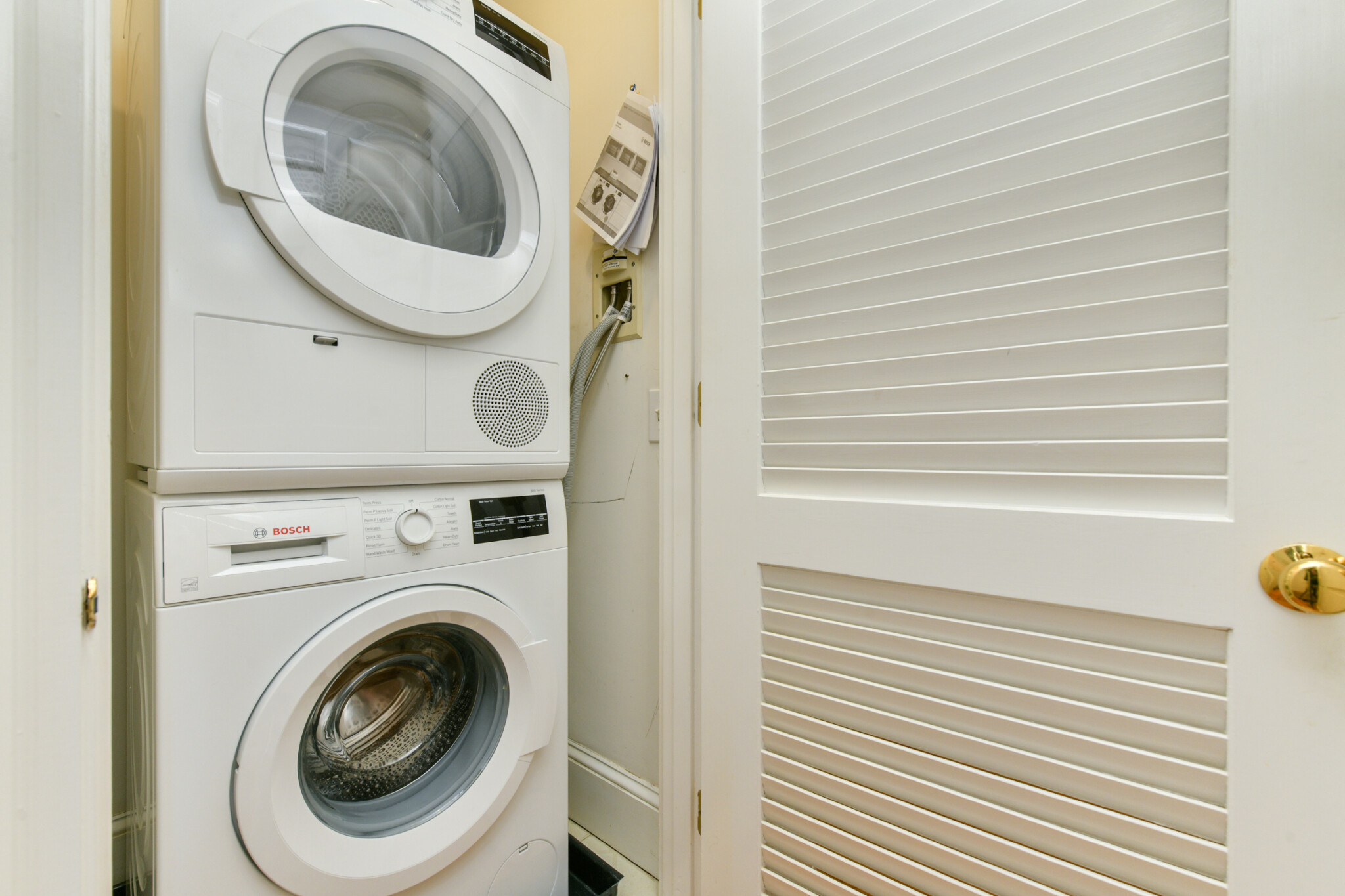 218 Commonwealth Ave, Back Bay