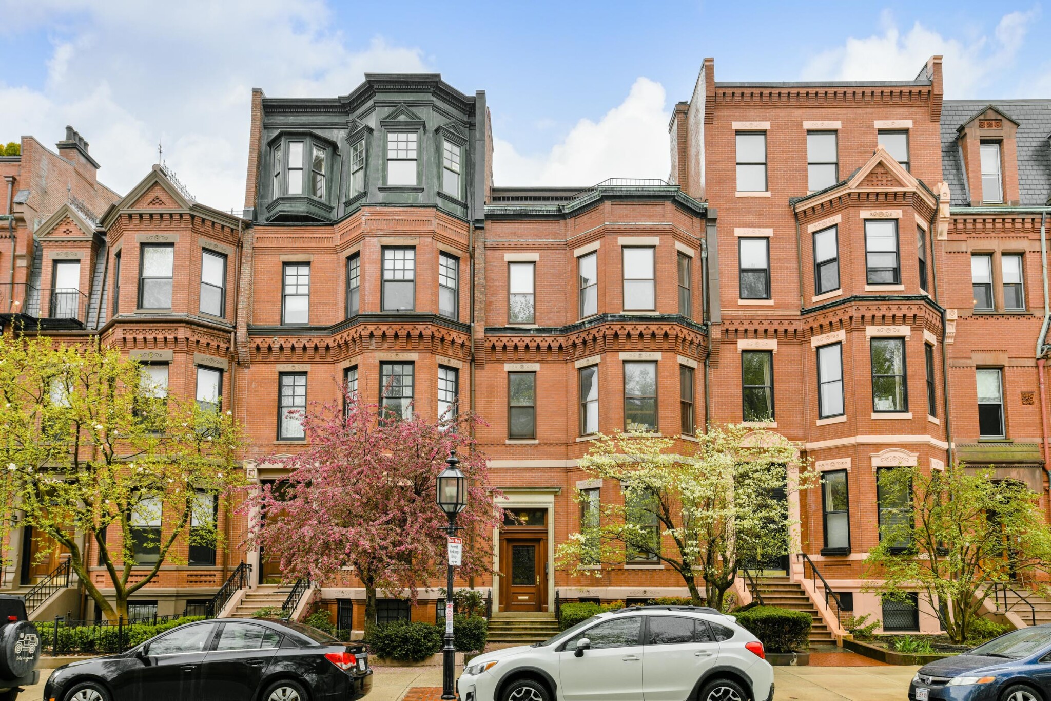 218 Commonwealth Ave, Back Bay
