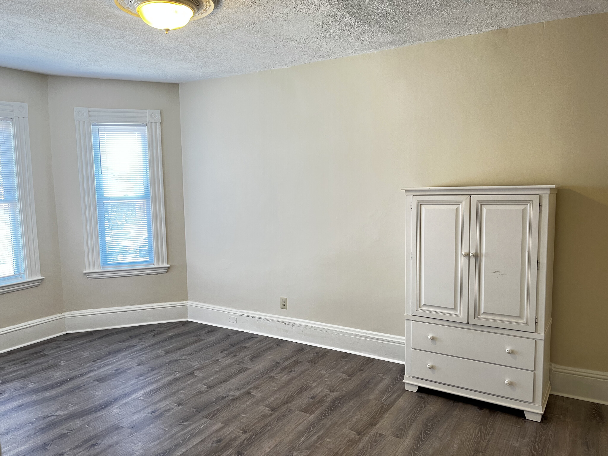 308 Centre St, Jamaica Plain