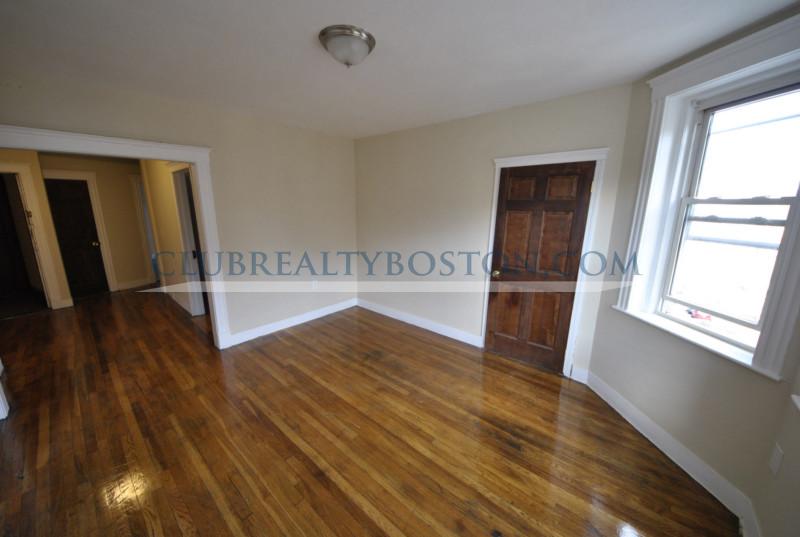 244 Kelton St, Allston