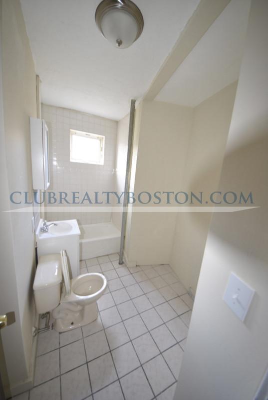 244 Kelton St, Allston