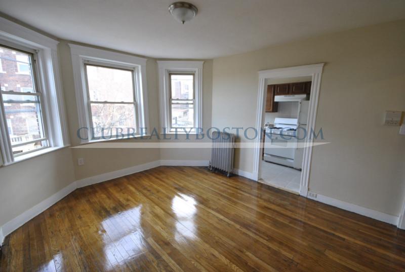 244 Kelton St, Allston