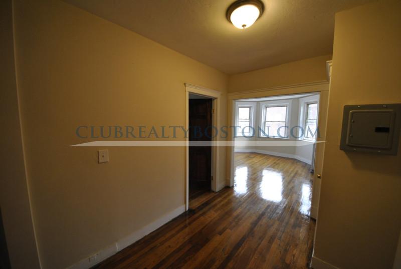 244 Kelton St, Allston