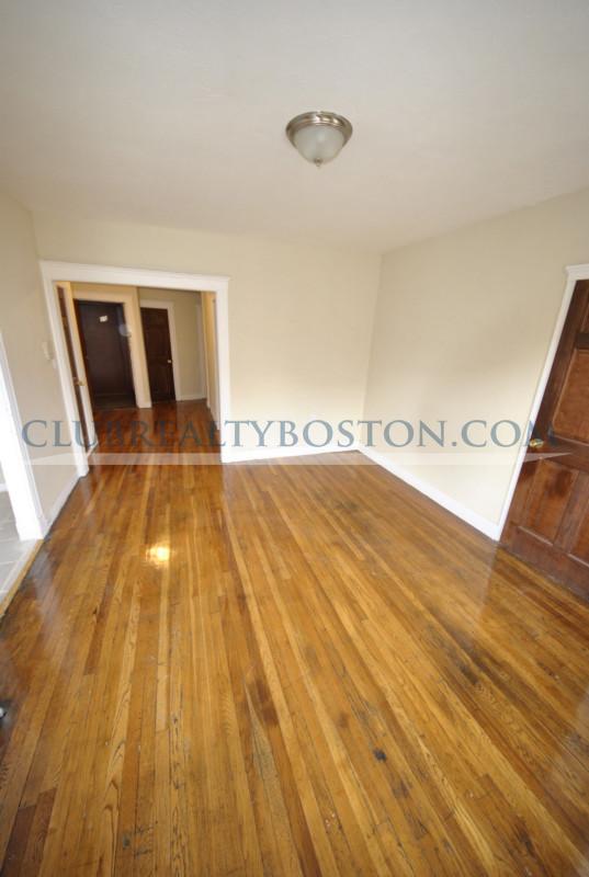 244 Kelton St, Allston