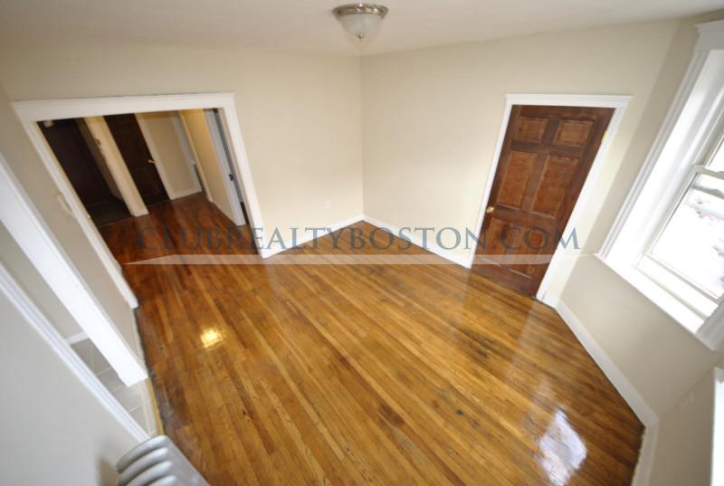 244 Kelton St, Allston