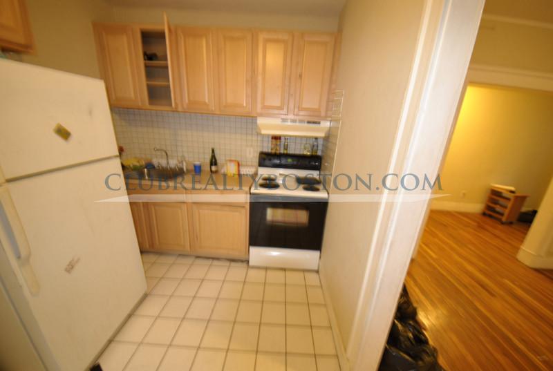 244 Kelton St, Allston