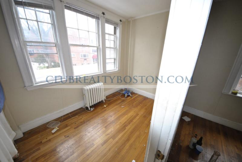 244 Kelton St, Allston