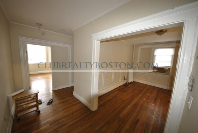 244 Kelton St, Allston