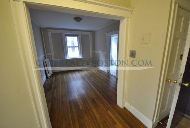 244 Kelton St, Allston