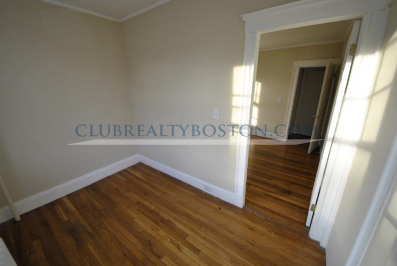 244 Kelton St, Allston