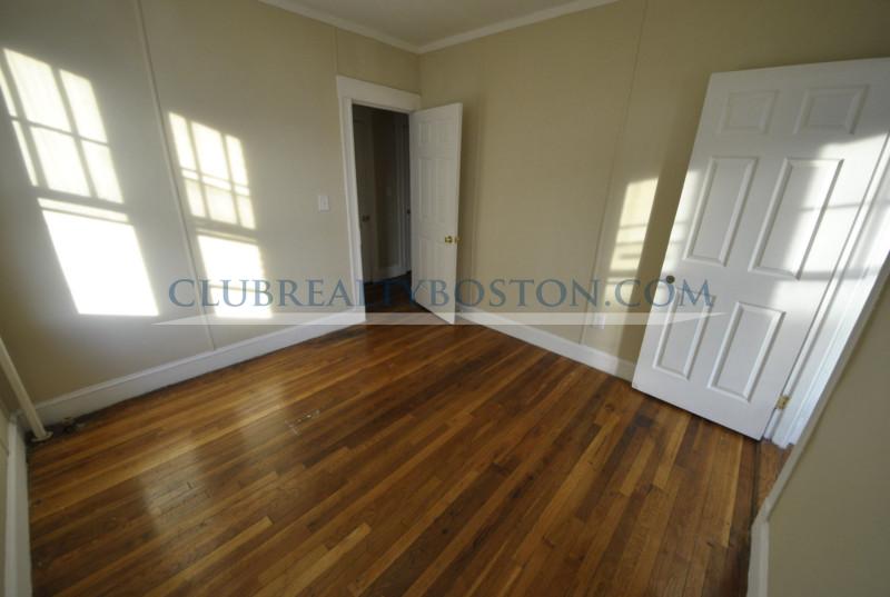 244 Kelton St, Allston