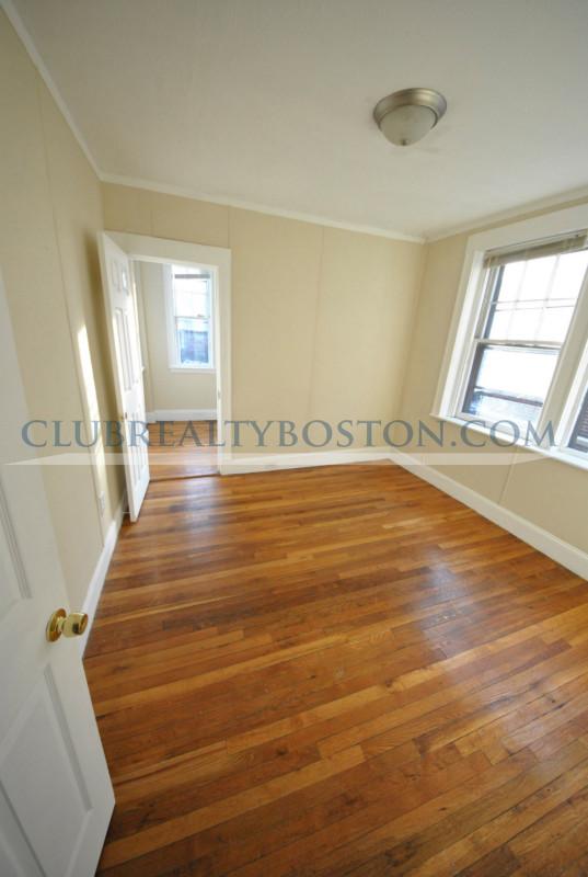 244 Kelton St, Allston