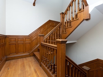 5 bed, 2.5 bath apartment for rent at 2021 Commonwealth Ave Unit C, Brighton — photo 16 of 28