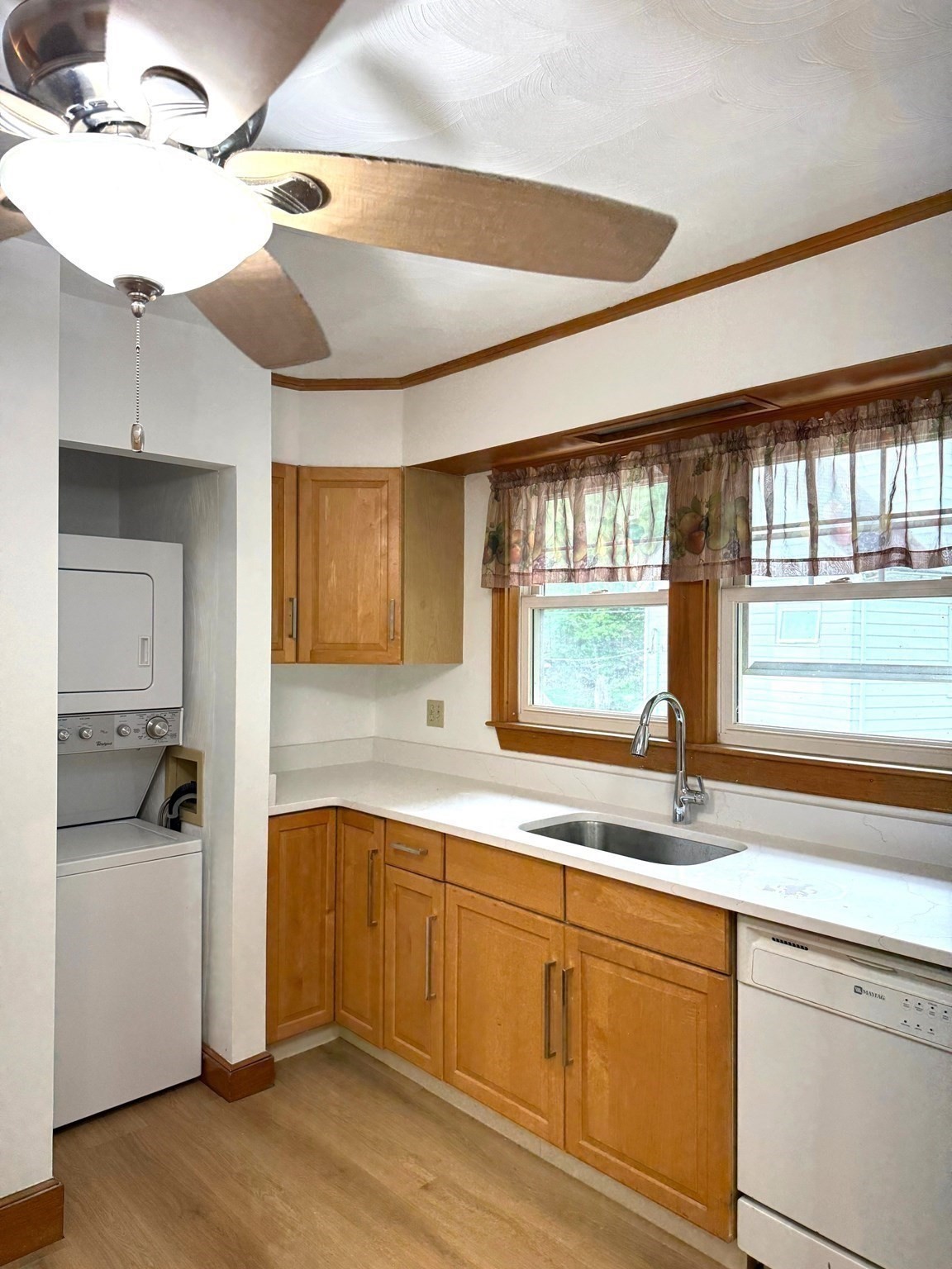 Photos of apartment on Rendall Pl.,Melrose MA 02176