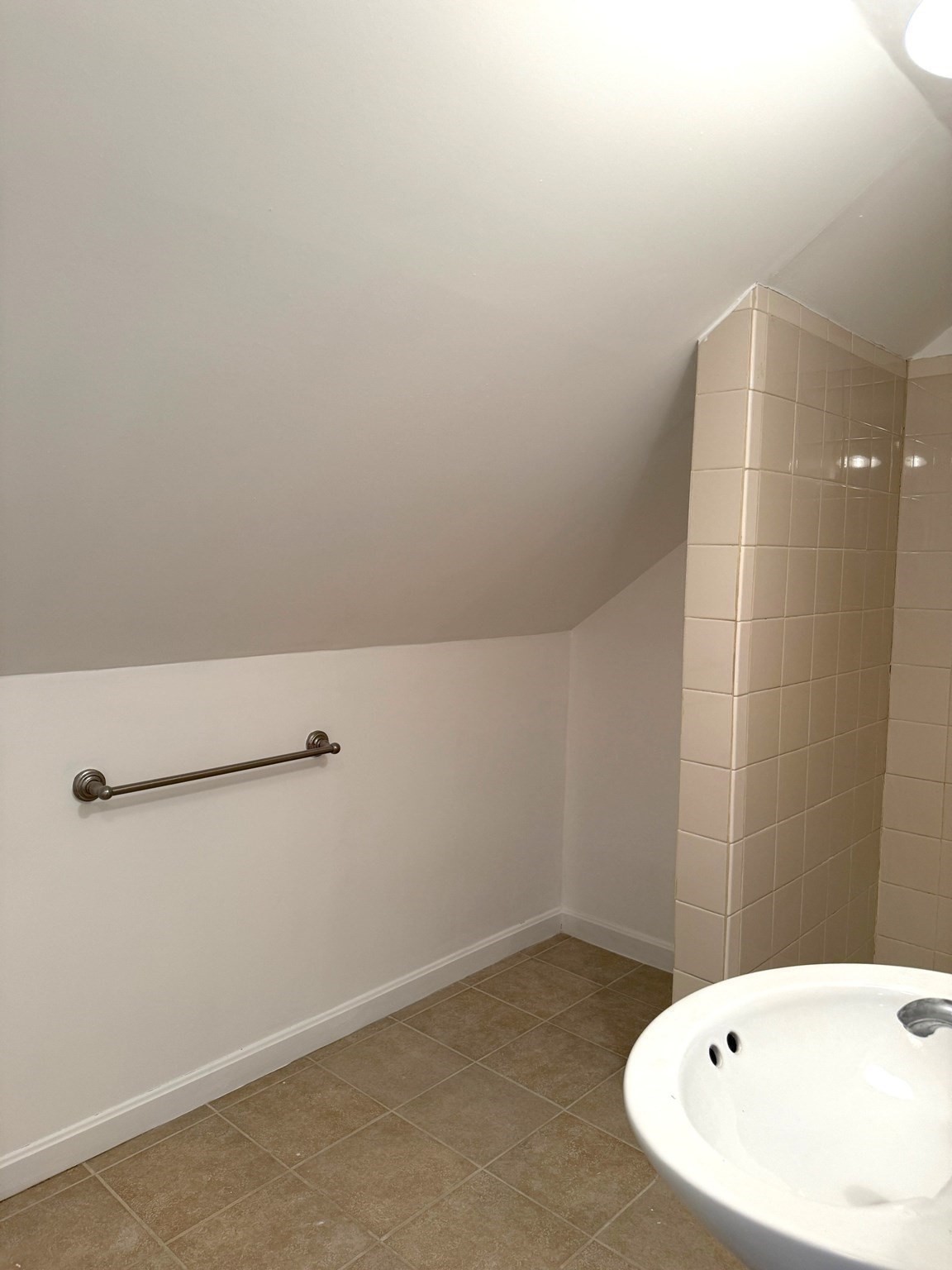 Photos of apartment on Rendall Pl.,Melrose MA 02176