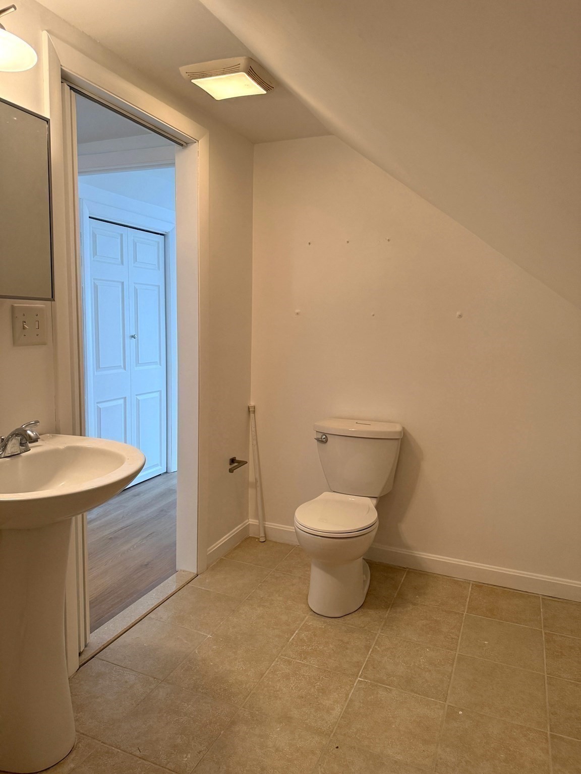 Photos of apartment on Rendall Pl.,Melrose MA 02176