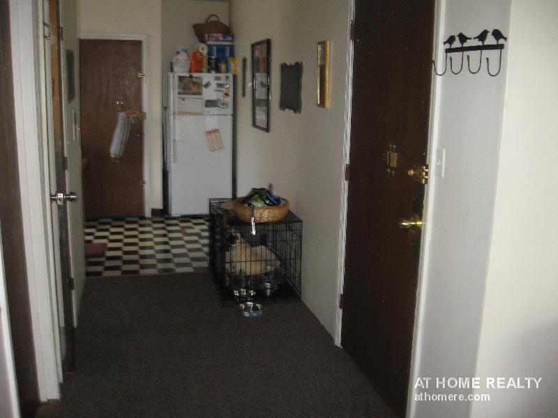 https://ygl-photos.s3.us-west-004.backblazeb2.com/192W536bd036cdce8.jpg