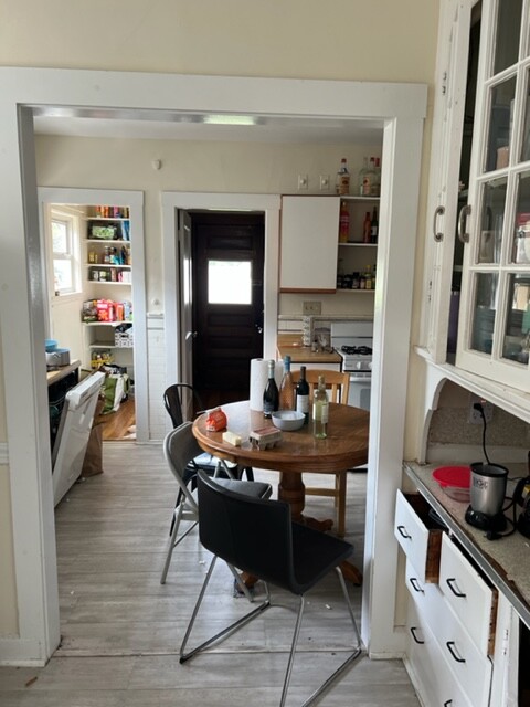 16 Gerald Rd, Brighton