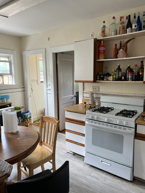 16 Gerald Rd, Brighton