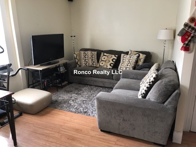 273 Paris St, East Boston