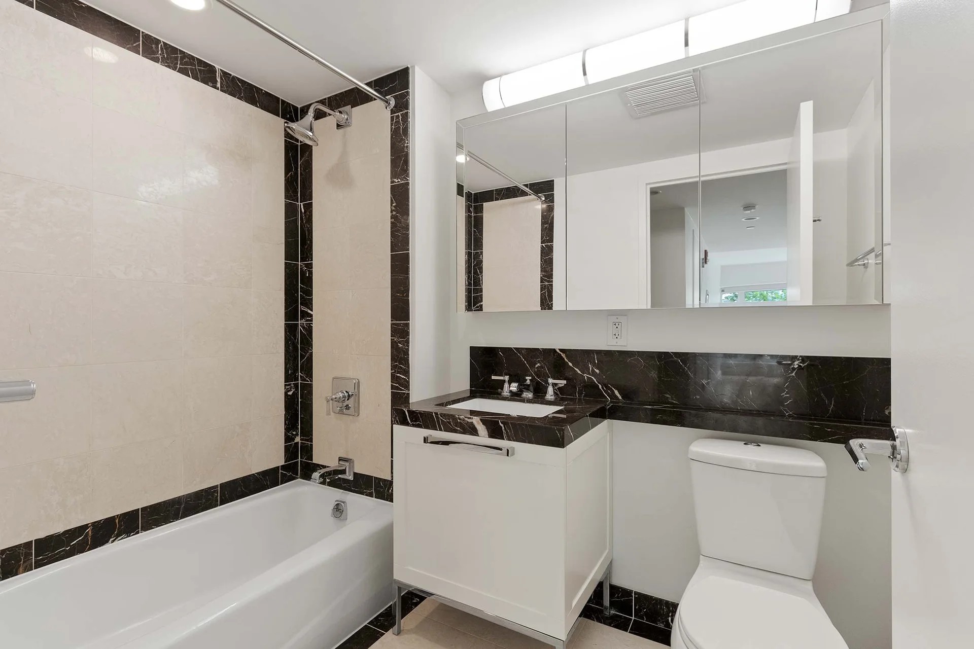 Photos of apartment on Clarendon St.,Boston MA 02116