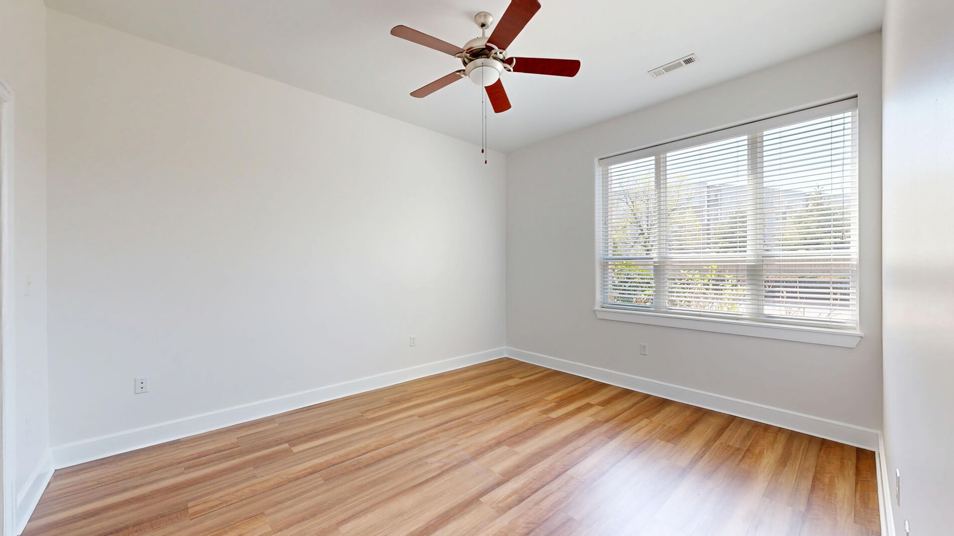 Photo 5 of 300 2nd Ave. Unit 1105