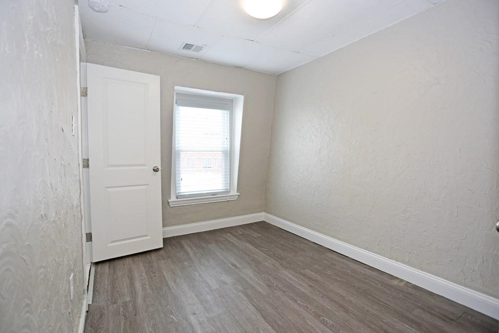 133 Eutaw St, East Boston