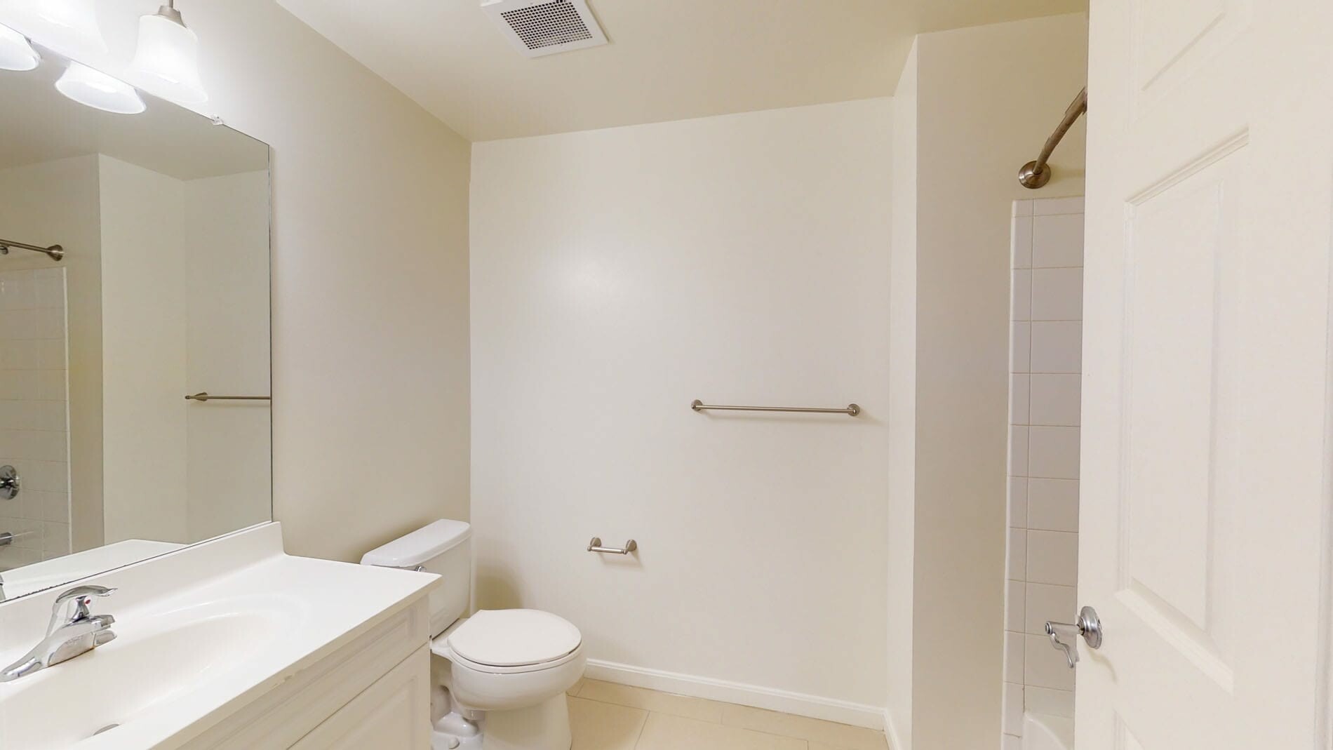 1 Inwood Dr, North Woburn