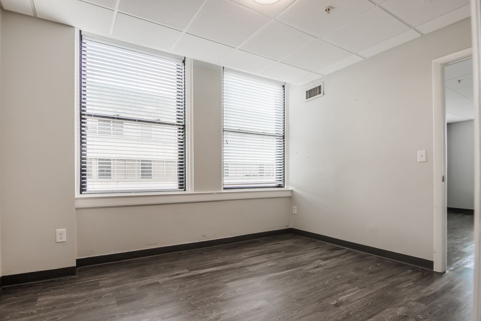 507 Main St, Central Business District