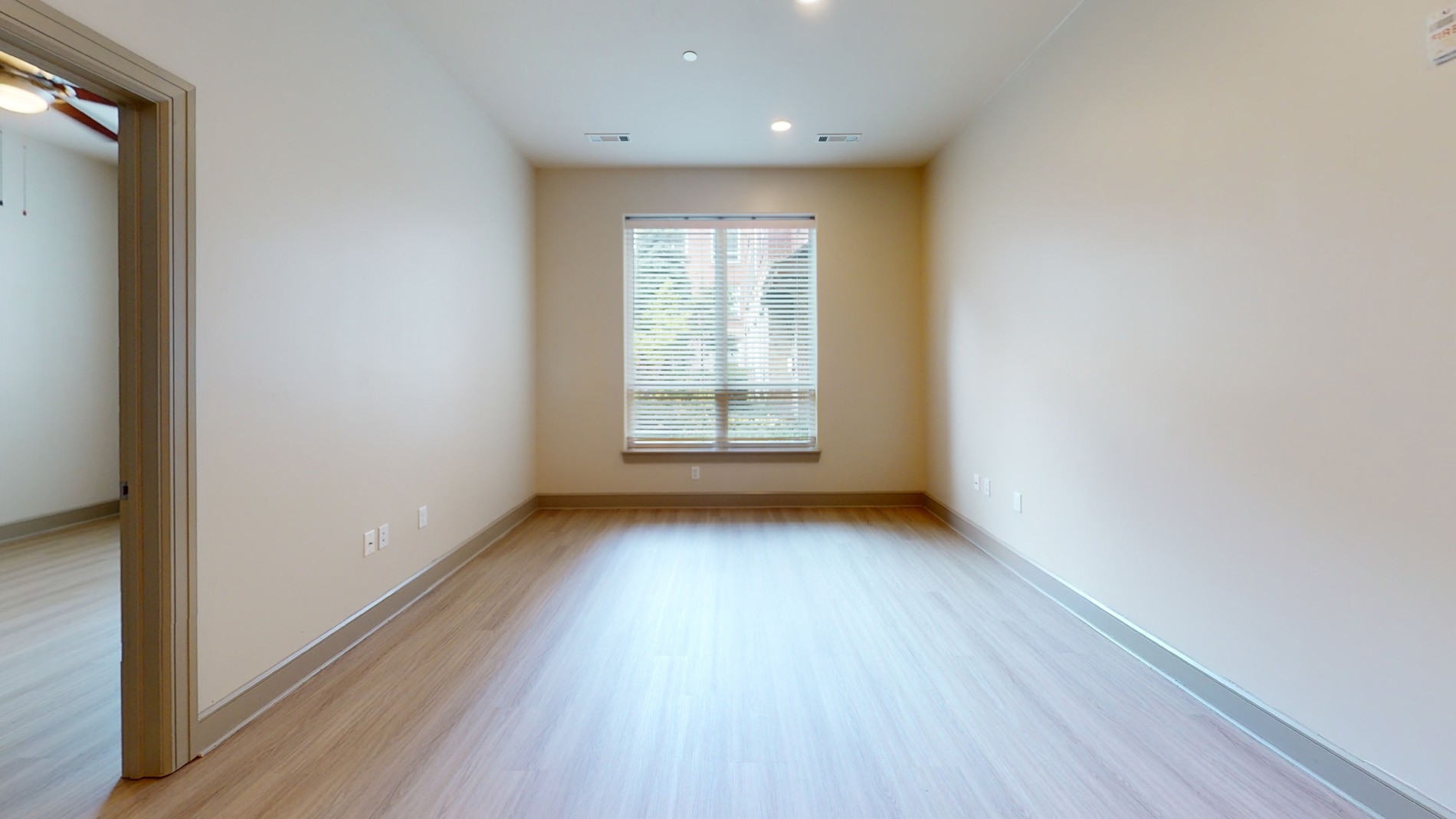 Photo 4 of 300 2nd Ave. Unit 1146
