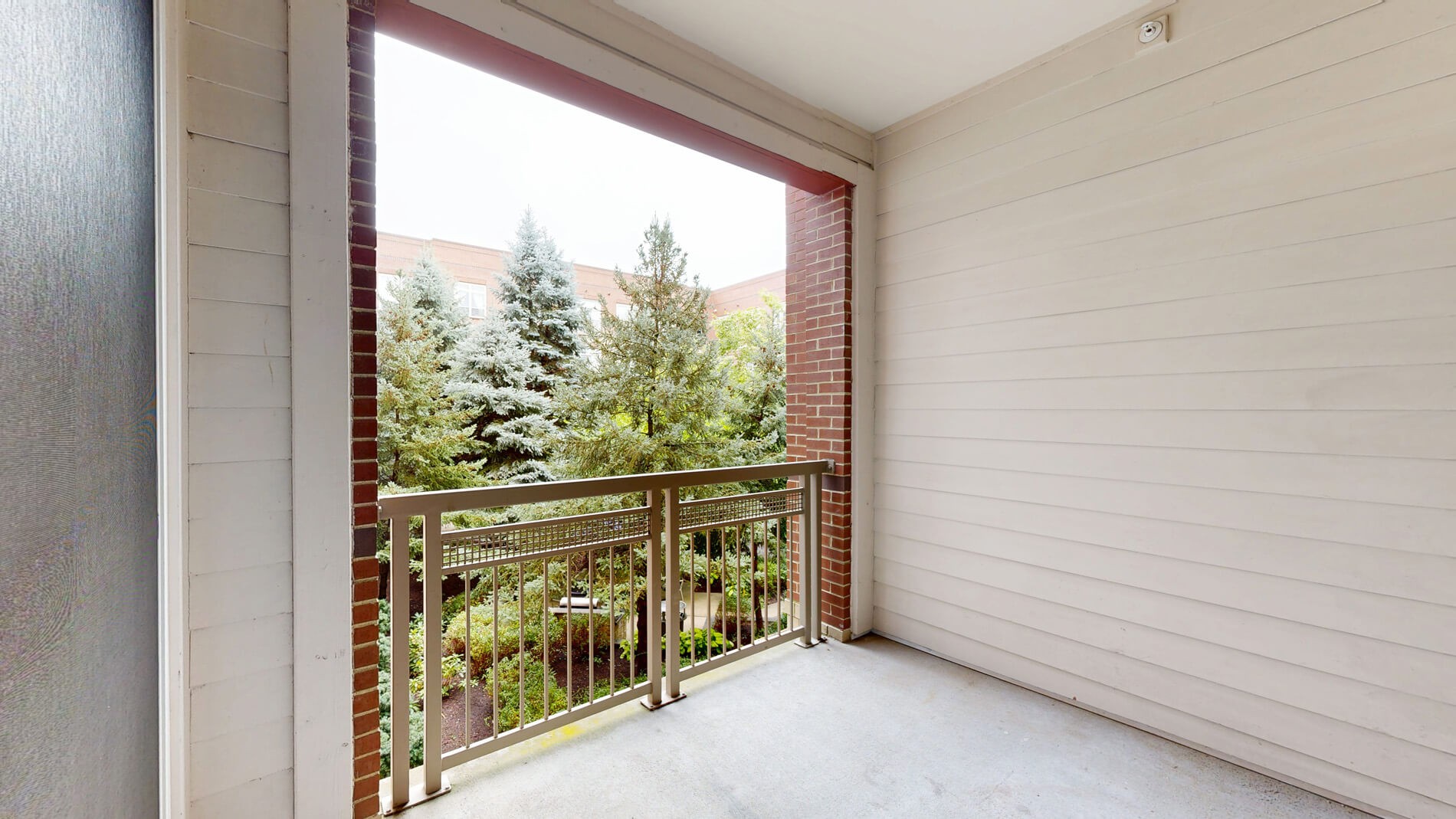 300 2nd Ave.
