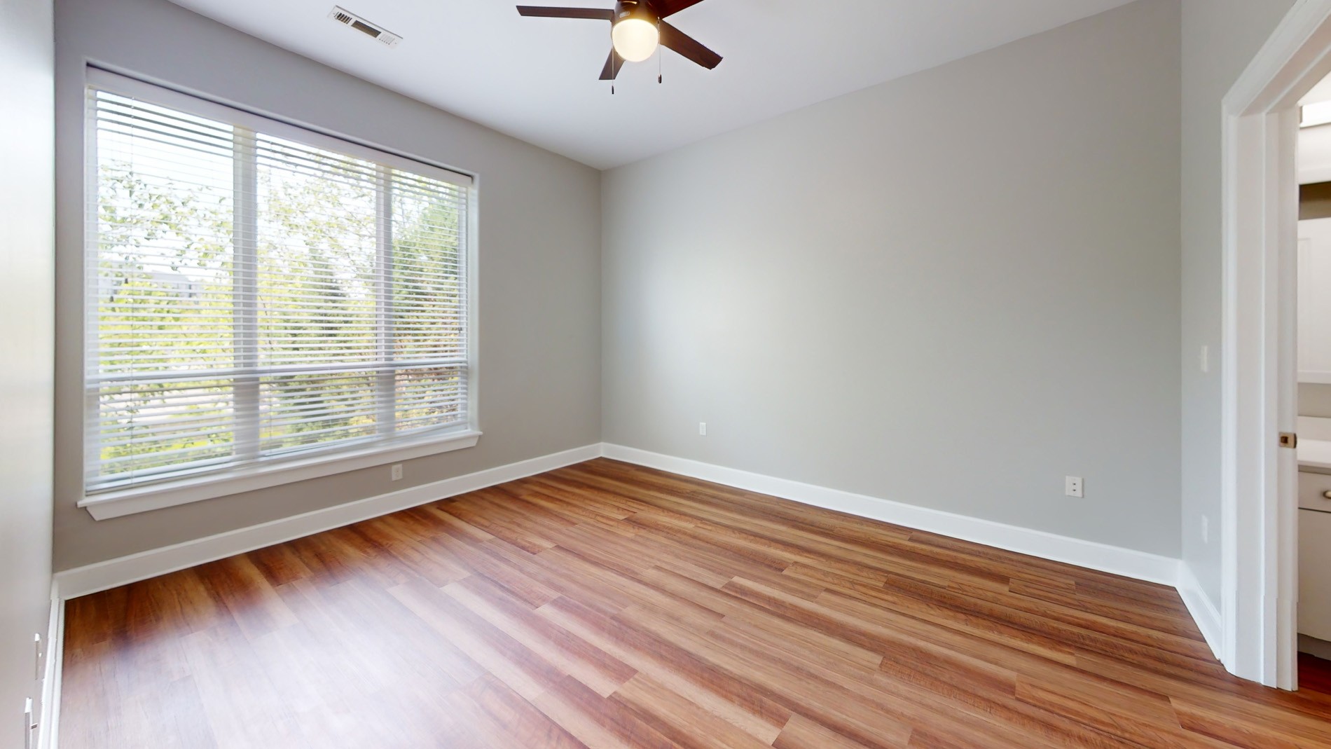 Photo 5 of 300 2nd Ave. Unit 2106