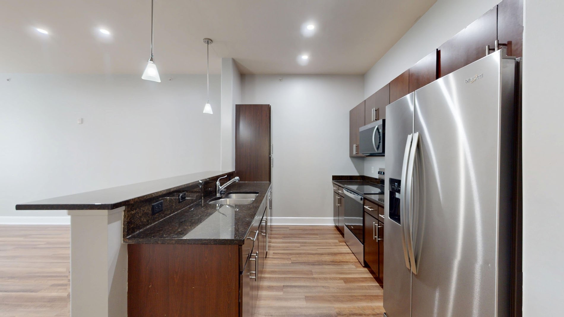 Photo 3 of 300 2nd Ave. Unit 3164