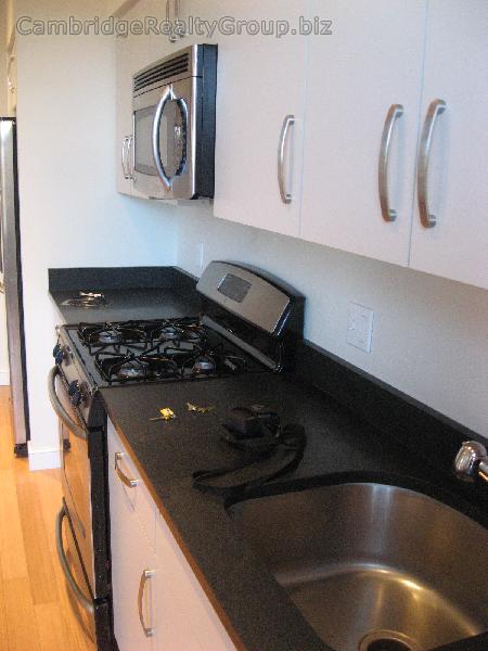 601 Albany St, South End