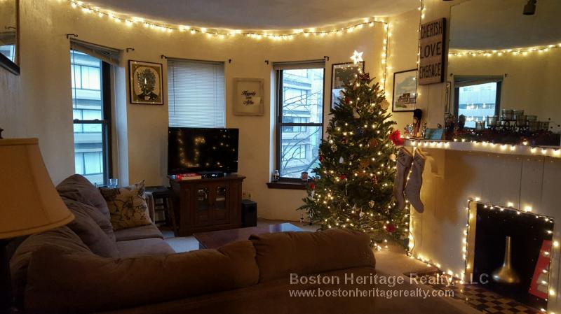 1 bed, 1 bath apartment for rent at 8 Westland Ave Unit 3, Fenway — photo 1 of 4