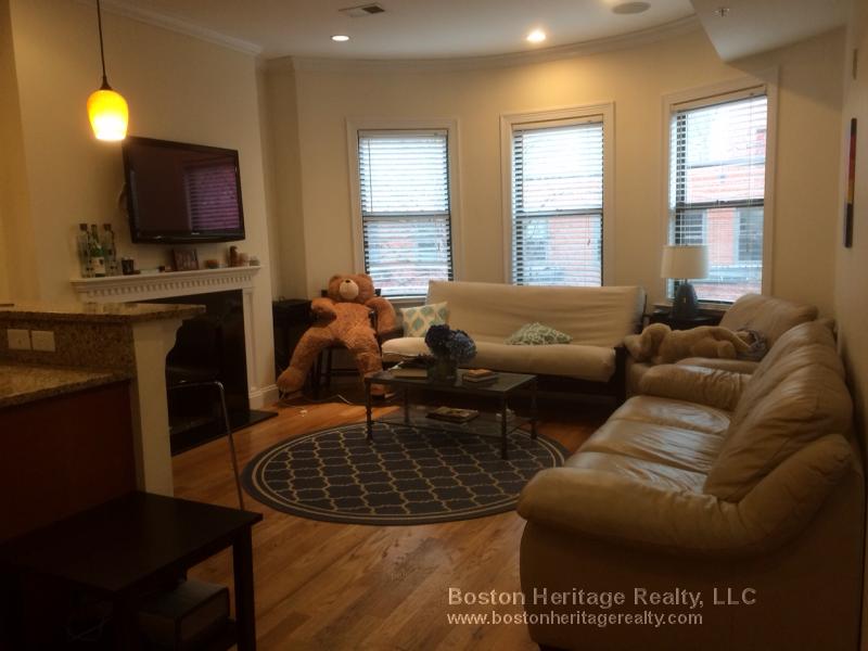 27 Saint Germain St, Fenway