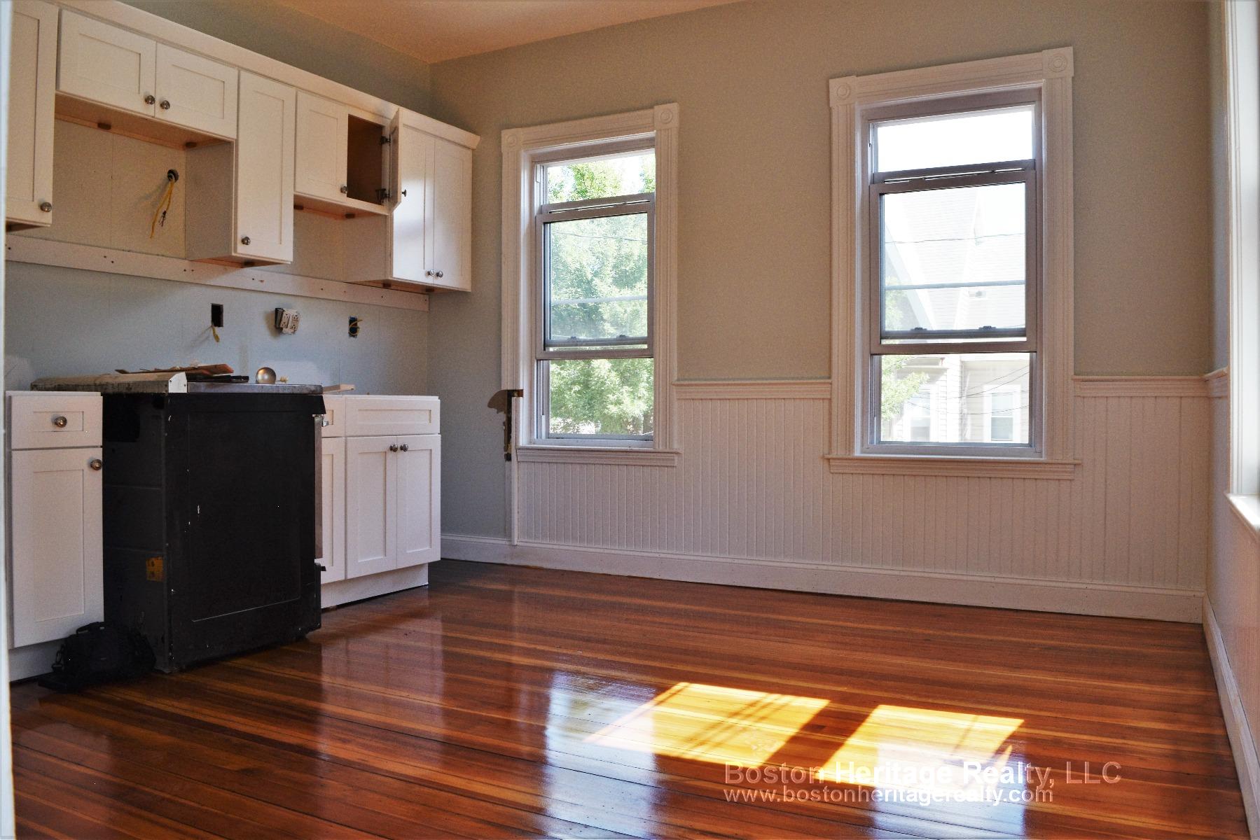 410 Medford St, East Somerville