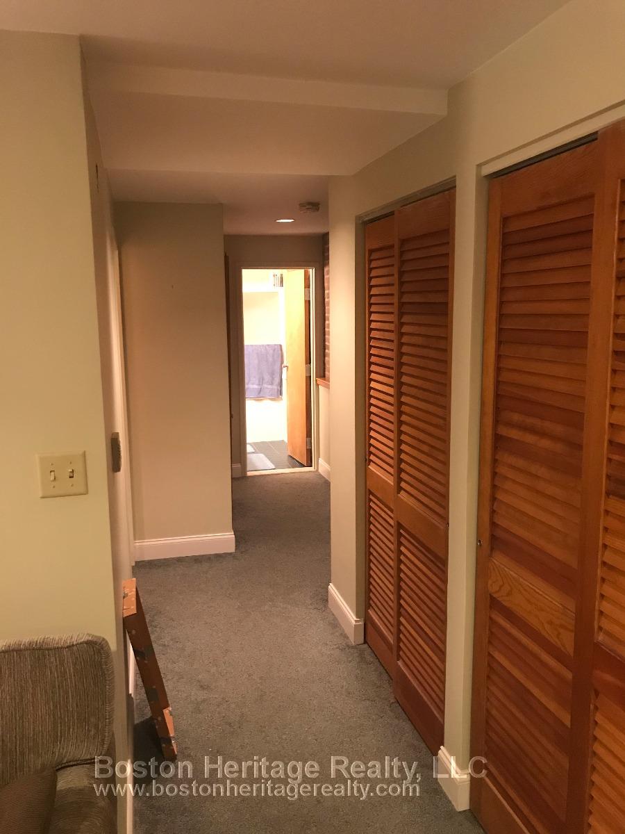 2 bed, 1 bath apartment for rent at 103 Gainsborough St Unit 6, Fenway — photo 5 of 11