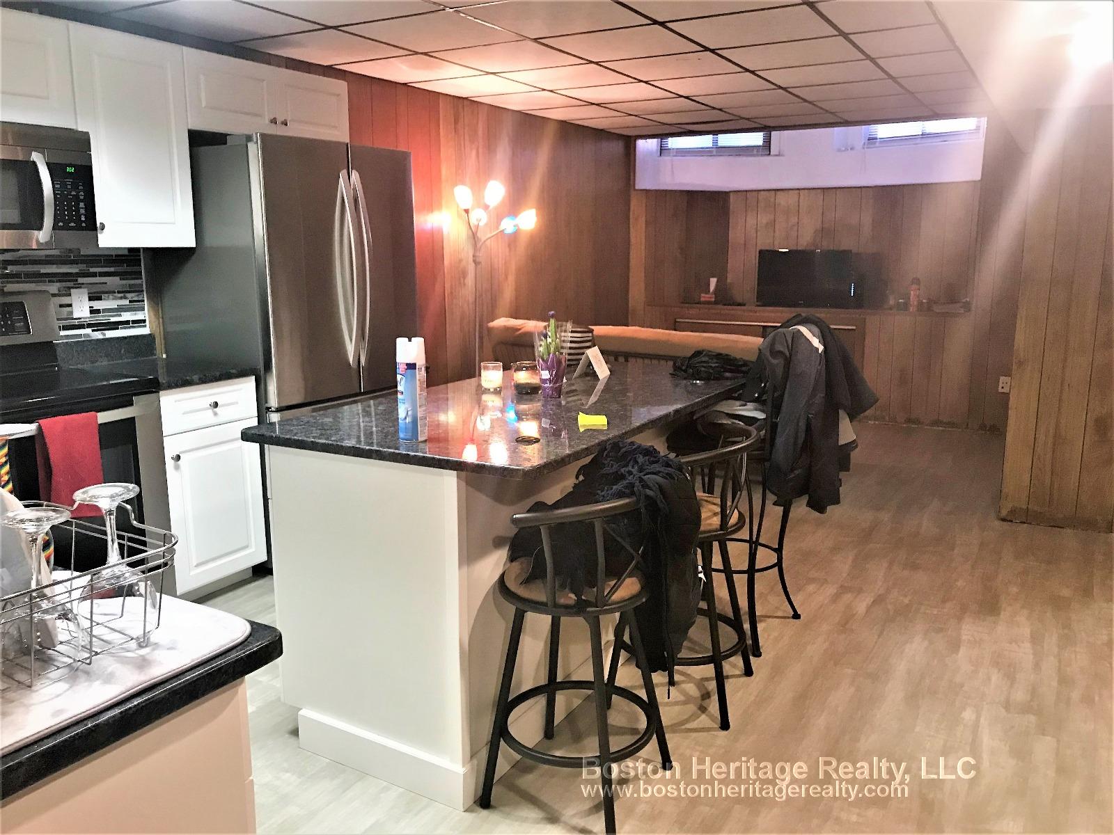 3 Beds, 1 Bath apartment in Boston, Fenway for $4,000