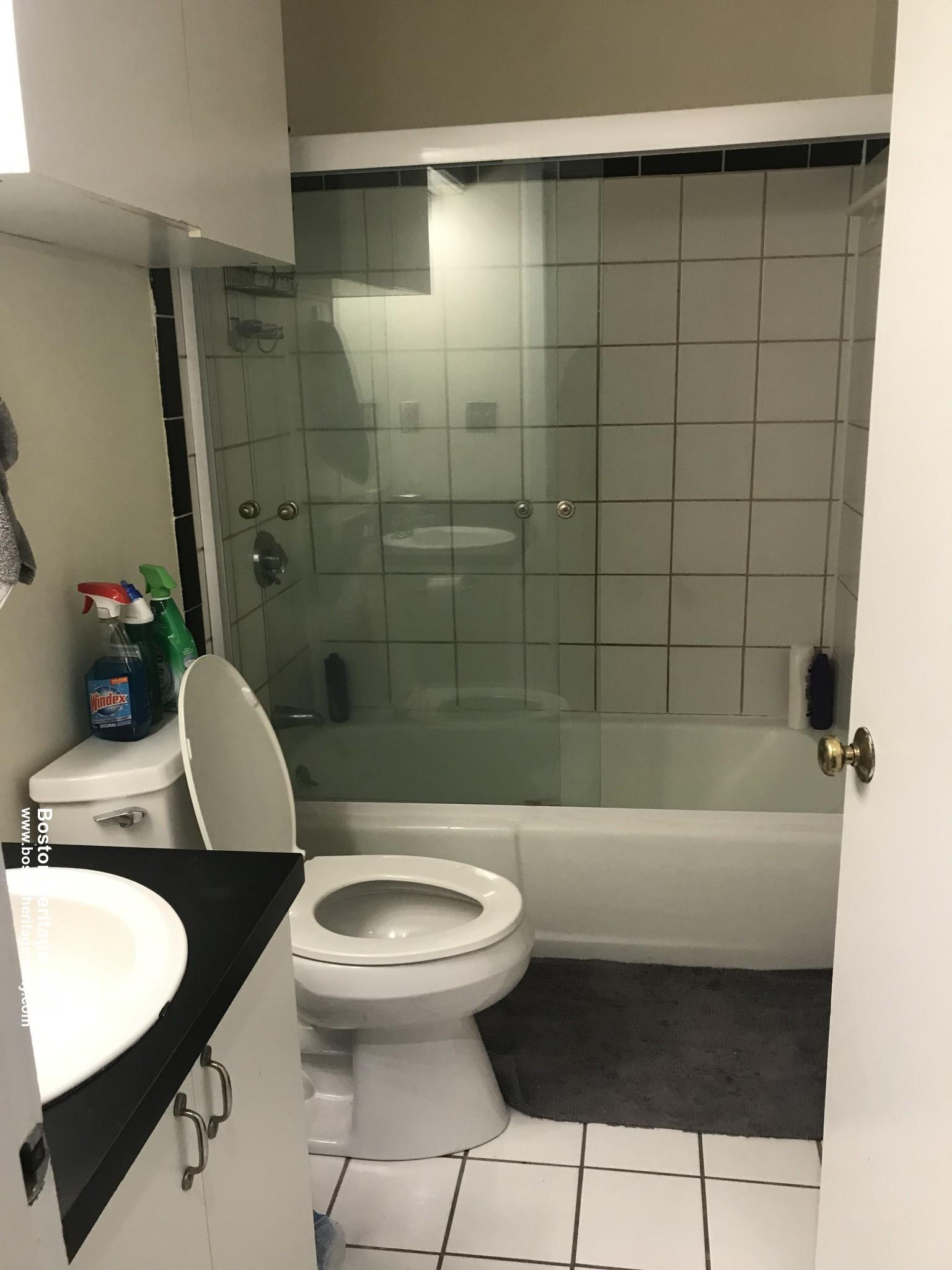 28 Symphony Rd, Fenway