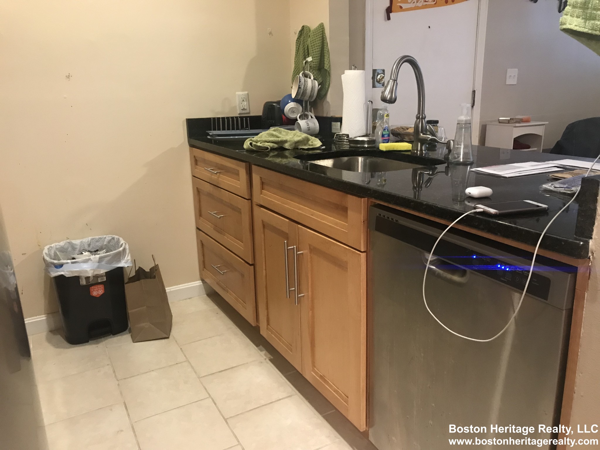 2 bed, 1 bath apartment for rent at 52 Gainsborough St Unit 1, Fenway — photo 2 of 10