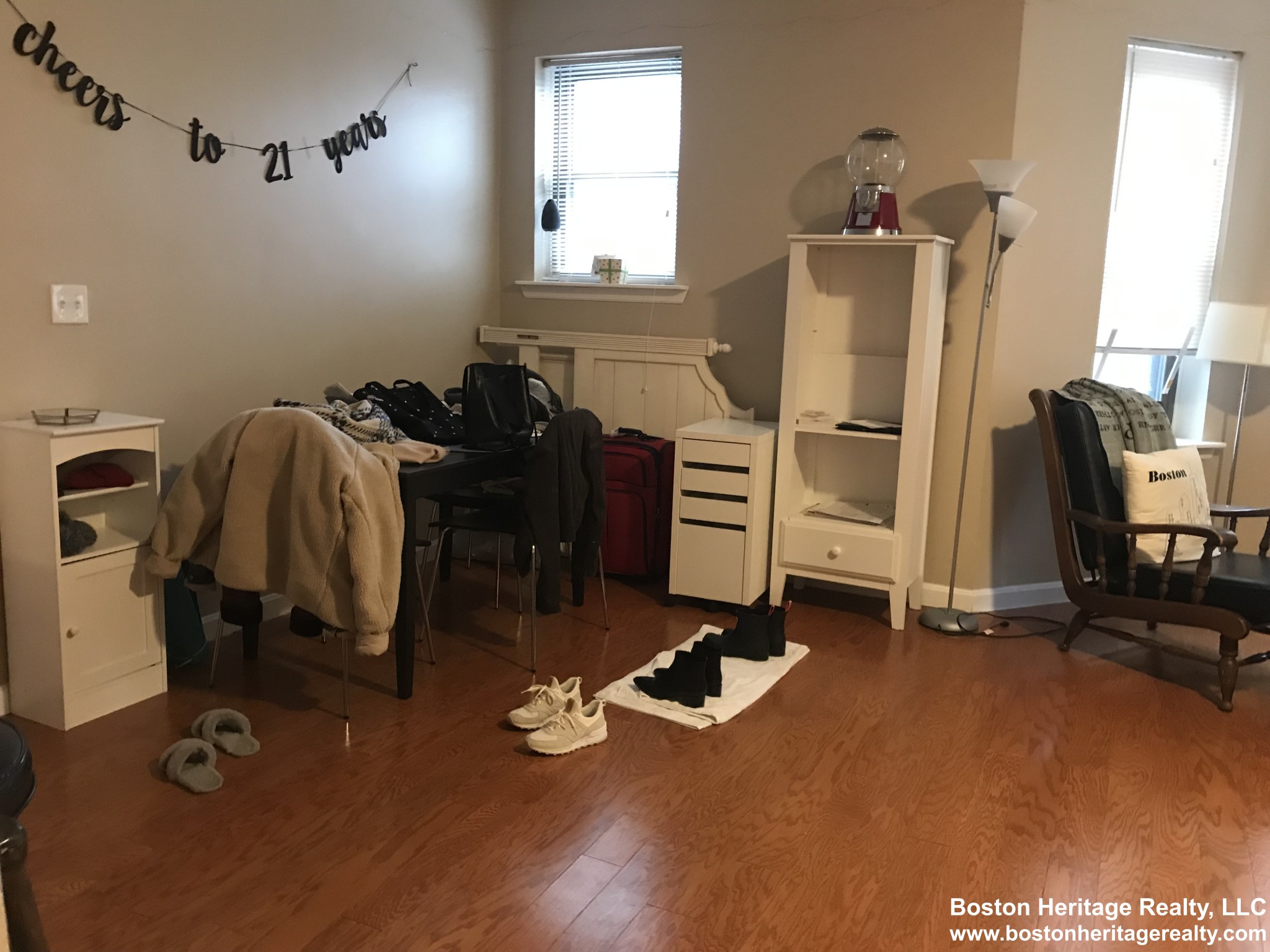2 bed, 1 bath apartment for rent at 52 Gainsborough St Unit 1, Fenway — photo 5 of 10