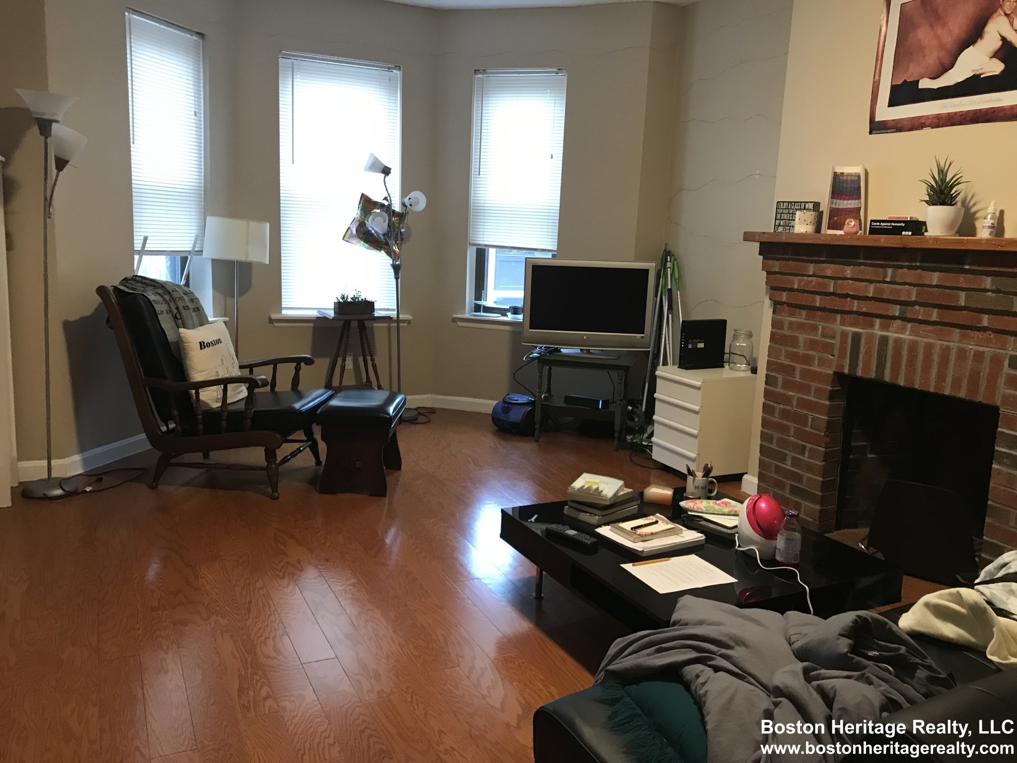 2 bed, 1 bath apartment for rent at 52 Gainsborough St Unit 1, Fenway — photo 6 of 10
