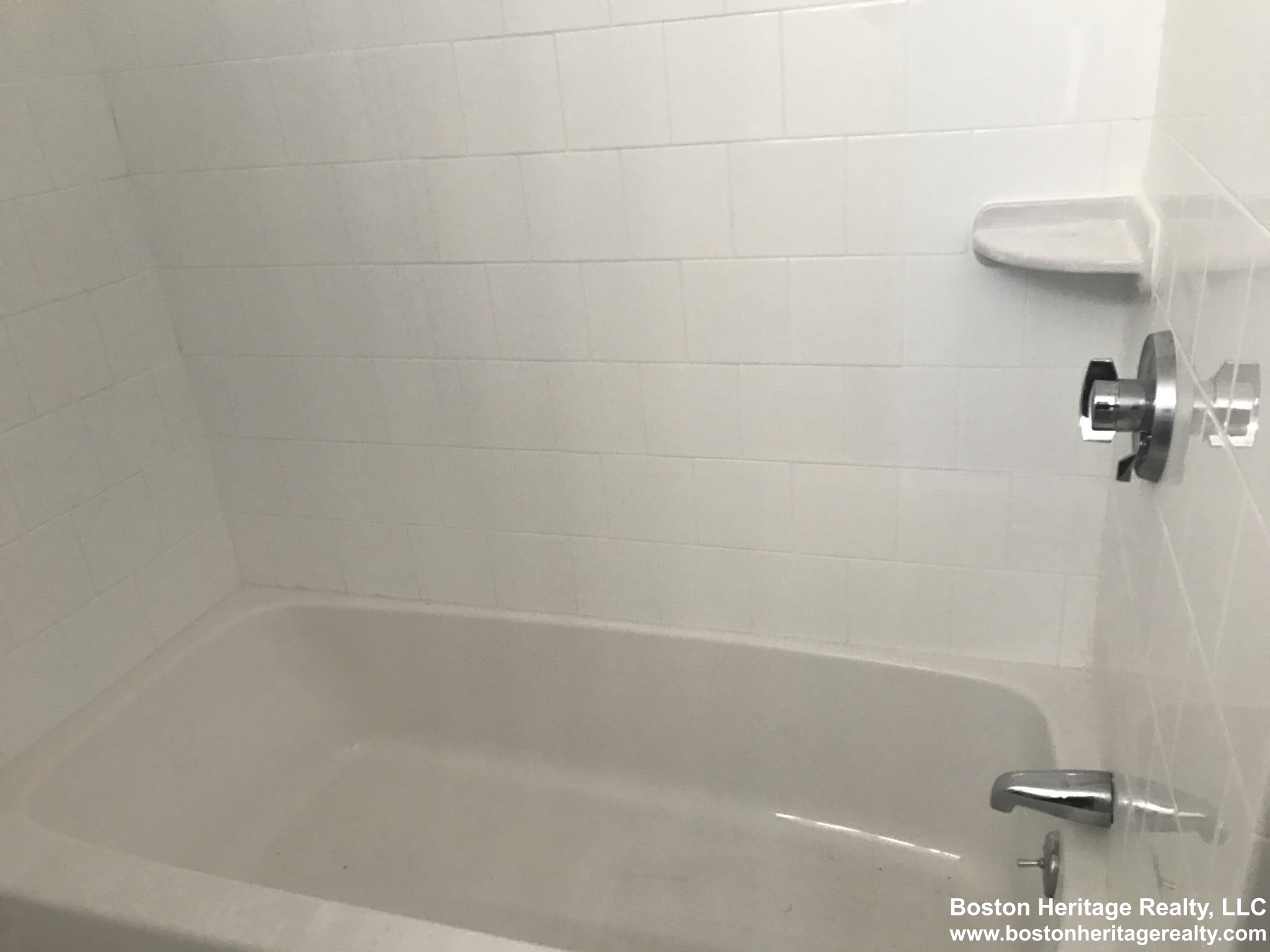 2 bed, 1 bath apartment for rent at 52 Gainsborough St Unit 1, Fenway — photo 10 of 10