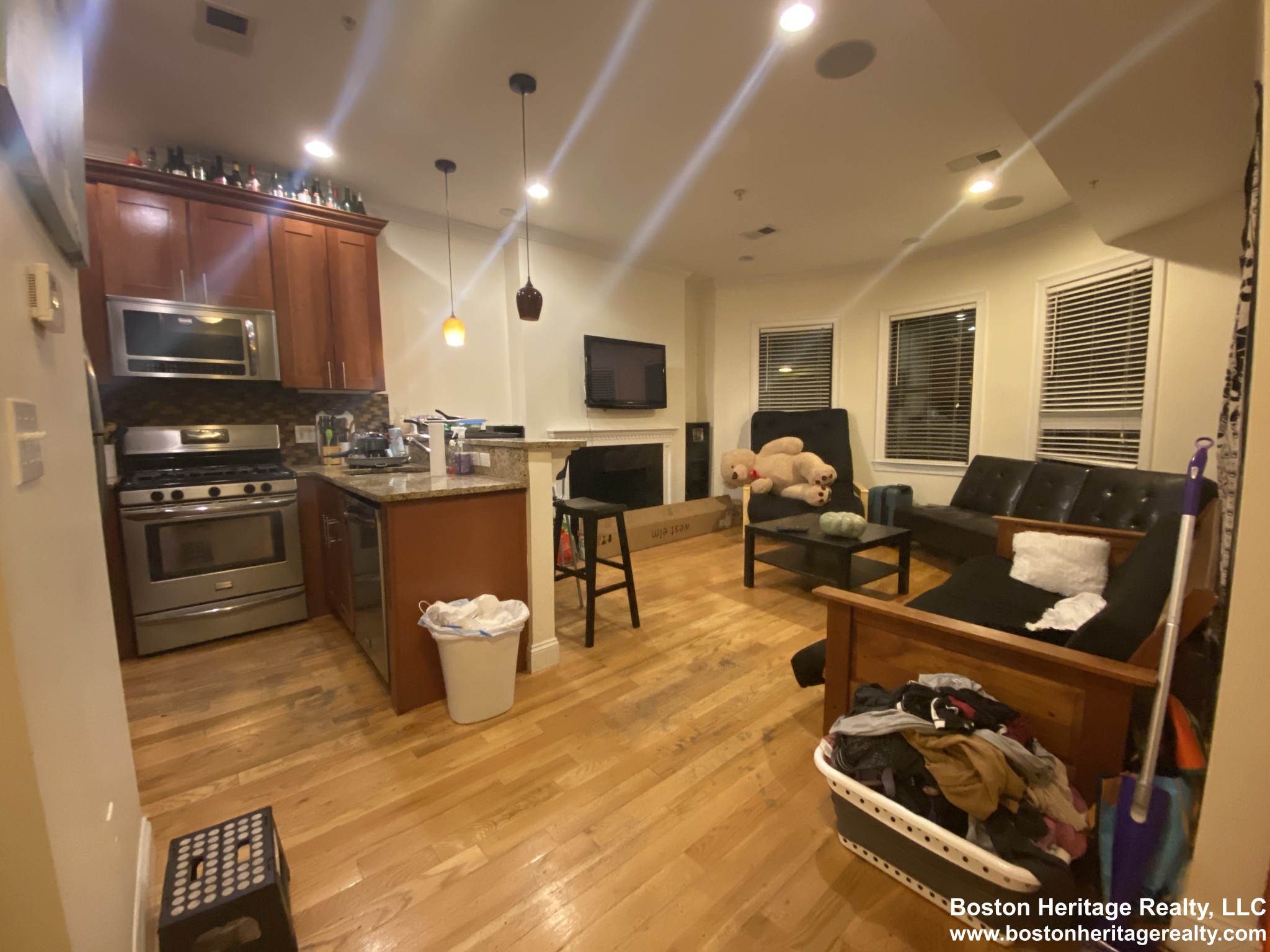 27 Saint Germain St, Fenway