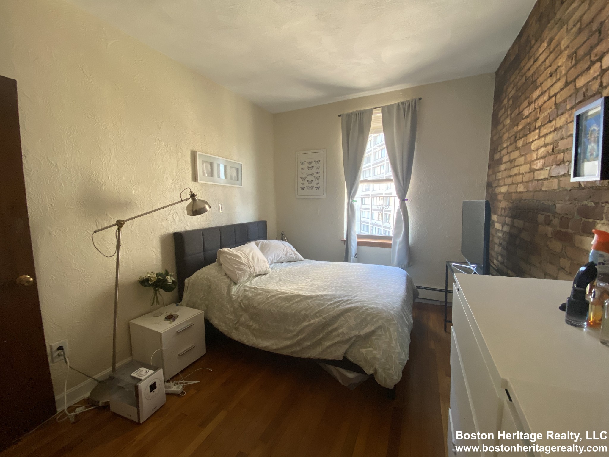 10 Westland Ave, Fenway