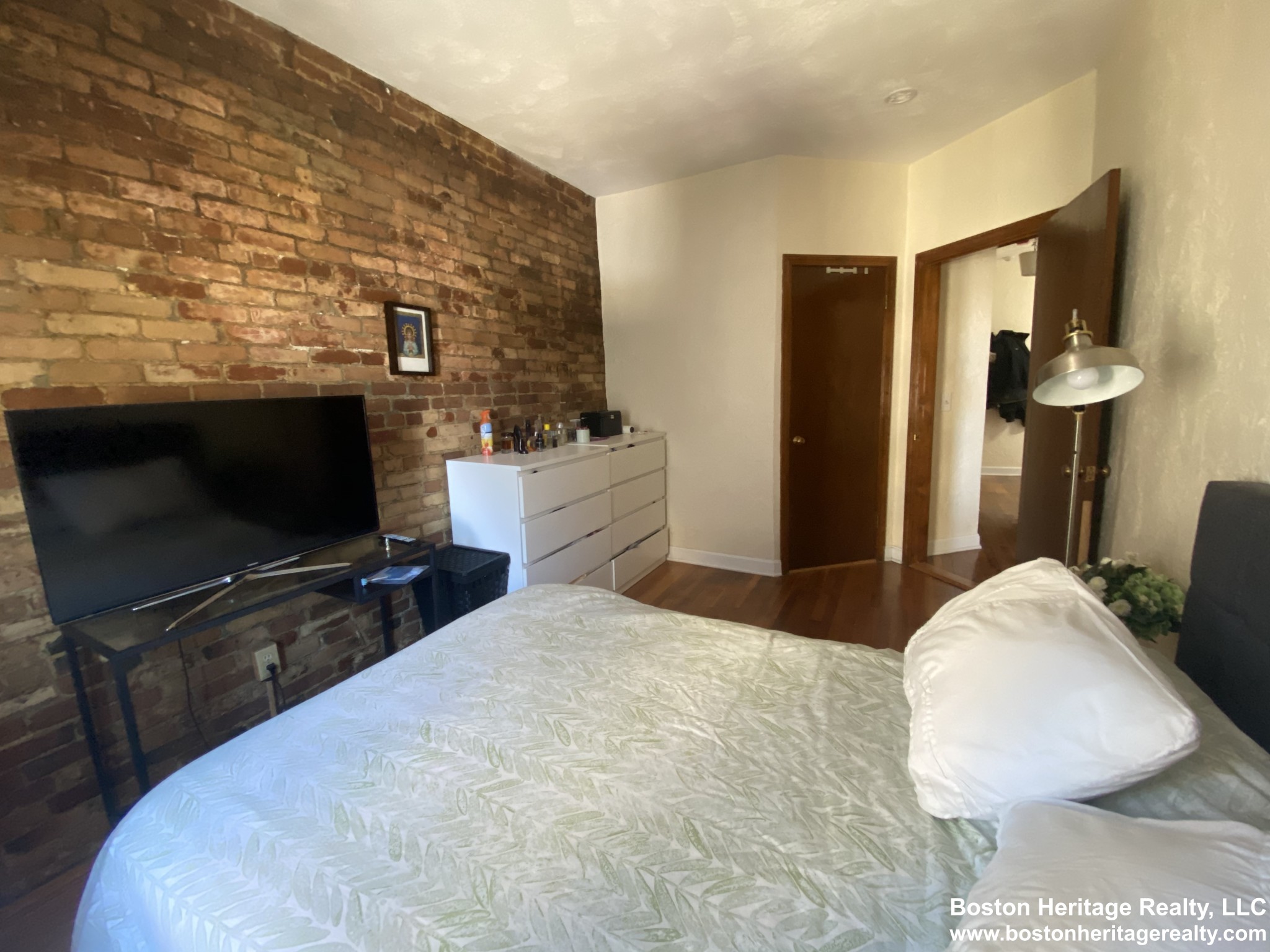 10 Westland Ave, Fenway