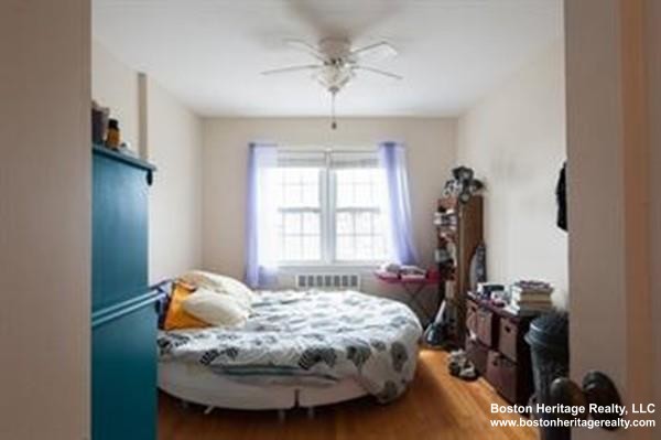 2 bed, 1 bath apartment for rent at 33 Lennon Ct Unit 16, South Boston — photo 5 of 13